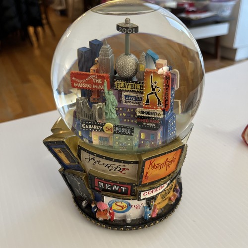 Broadway snow sound globe - sound,